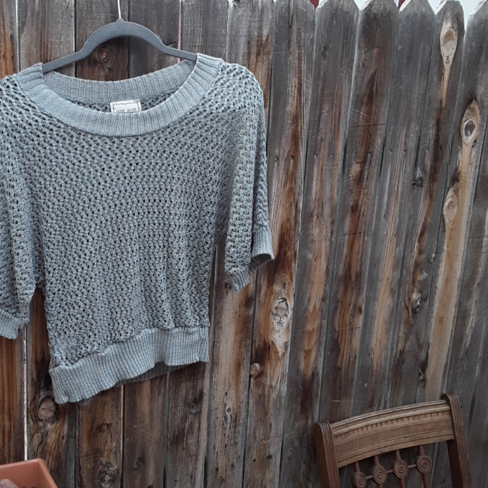 Top - Picture 4 of 4